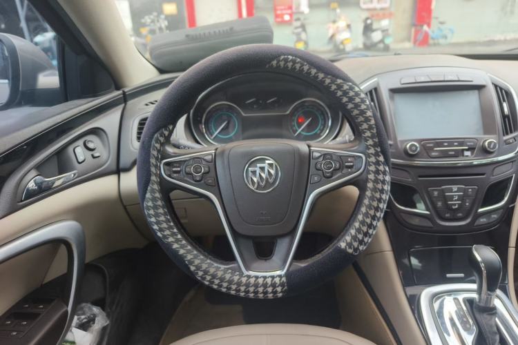 Used Buick Regal 2014 2.0L Elite Fashion Edition Steering Wheel
