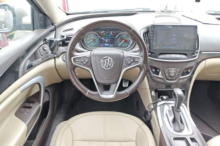 Used Buick Regal 2014 2.0L Elite Fashion Edition Steering Wheel