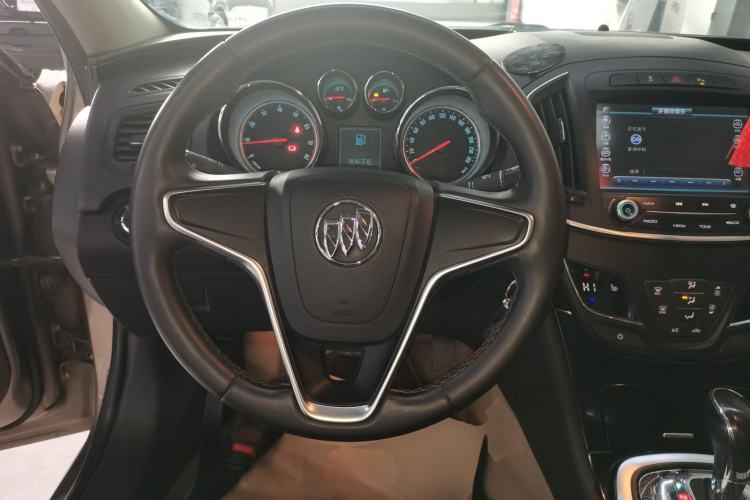 Used Buick Regal 2014 1.6T Fashionable Tech Edition Steering Wheel