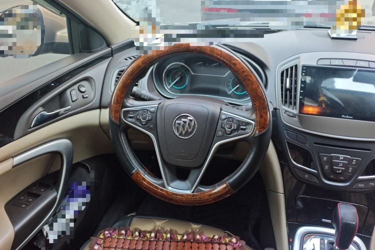 Used Buick Regal 2014 2.0L Elite Fashion Edition Steering Wheel