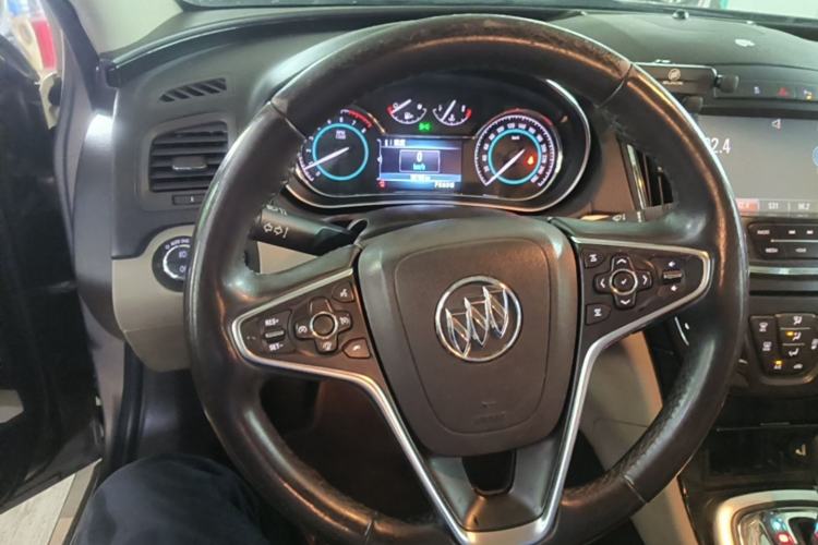 Used Buick Regal 2014 2.0L Elite Fashion Edition Steering Wheel
