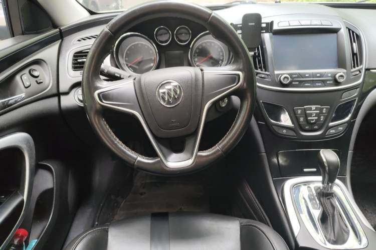 Used Buick Regal 2014 1.6T Fashionable Tech Edition Steering Wheel