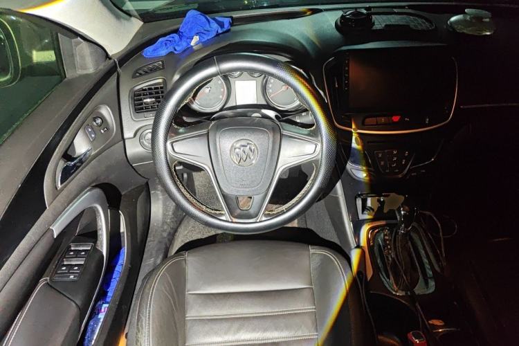 Used Buick Regal 2014 1.6T Fashionable Tech Edition Steering Wheel