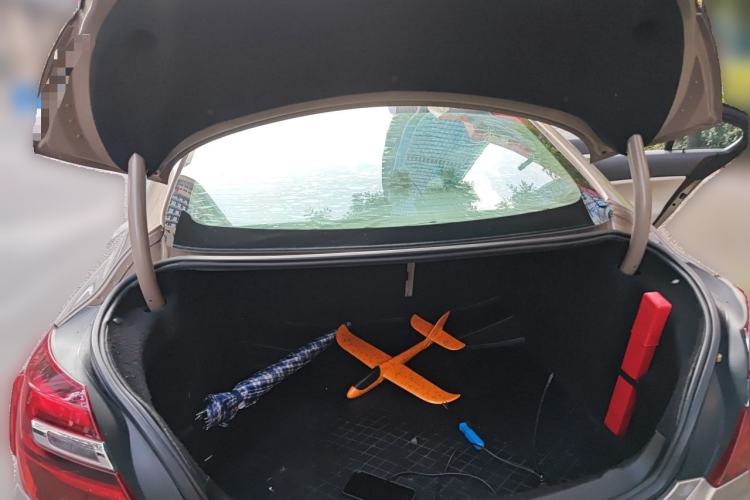 Used Buick Regal 2014 2.0L Leading Fashion Edition Trunk