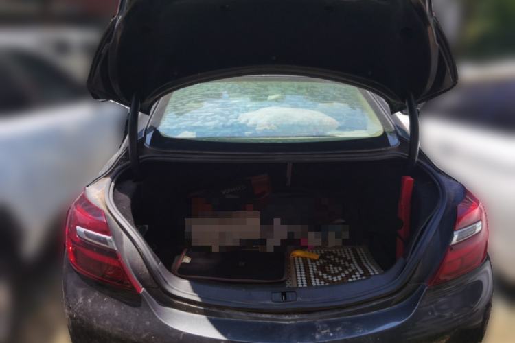 Used Buick Regal 2014 2.0L Elite Fashion Edition Trunk