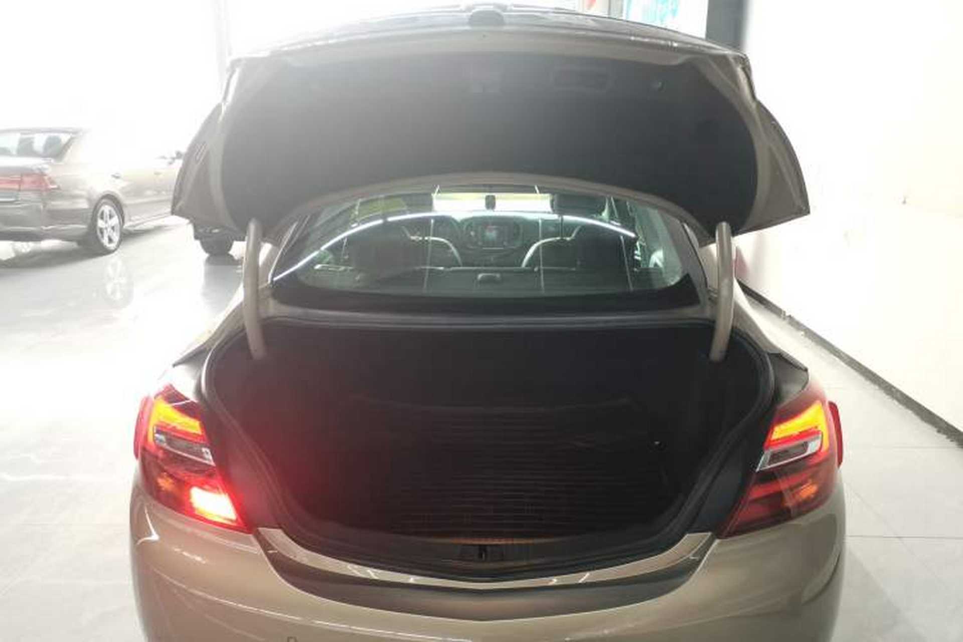 Used Buick Regal 2014 1.6T Fashionable Tech Edition Trunk