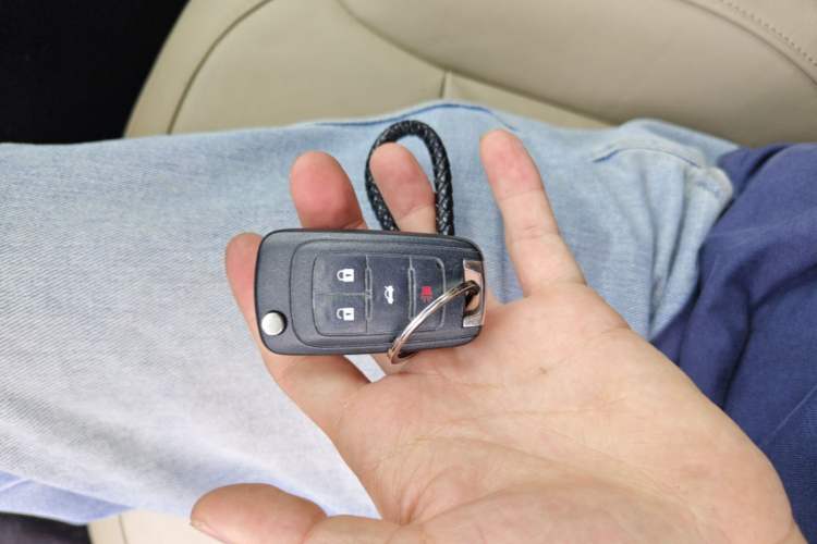 Used Buick Regal 2014 2.0L Elite Fashion Edition Vehicle Key