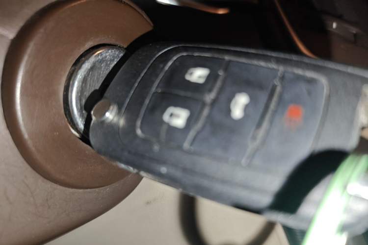 Used Buick Regal 2014 2.0L Leading Fashion Edition Vehicle Key
