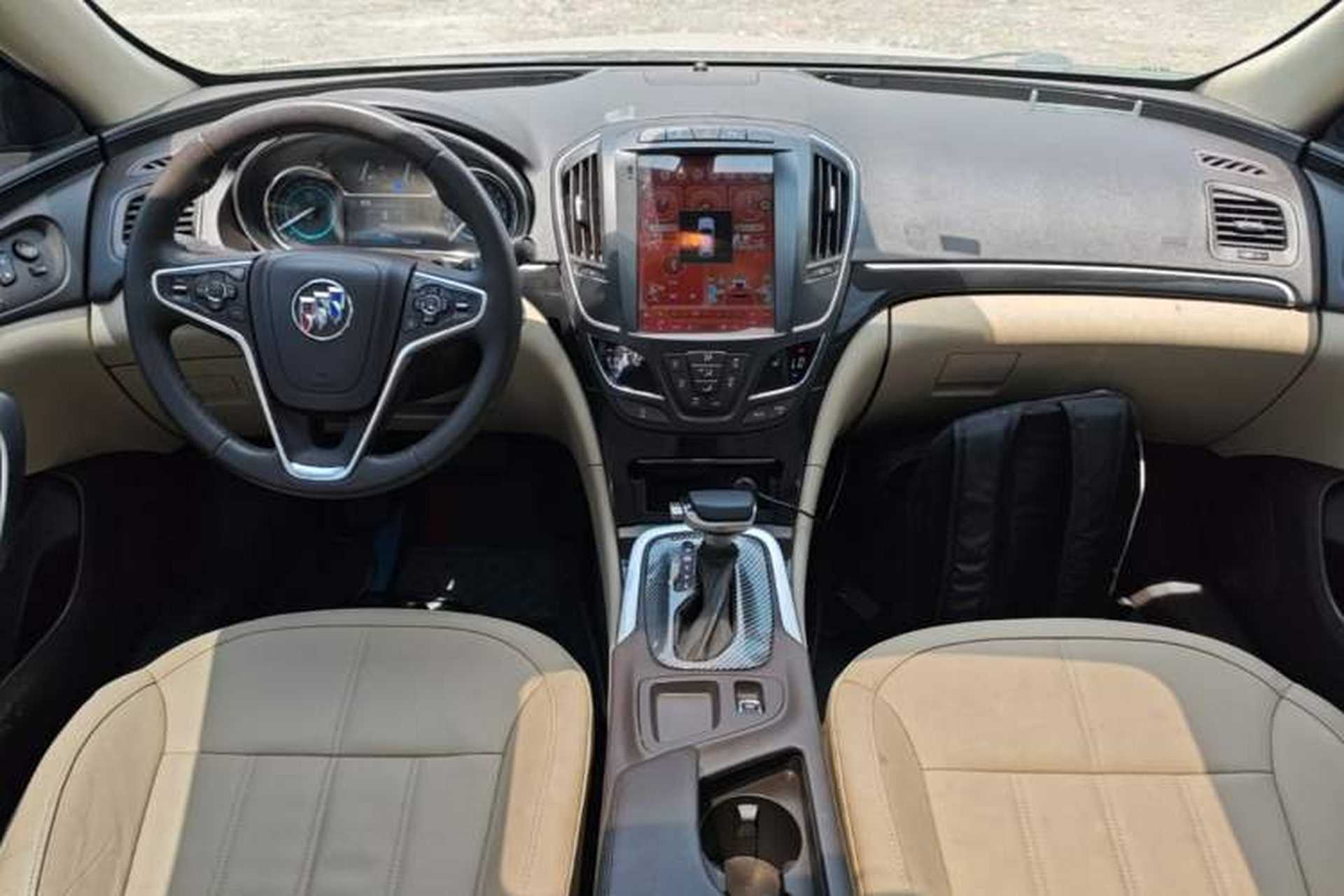 Used Buick Regal 2014 2.0L Elite Fashion Edition Center Console