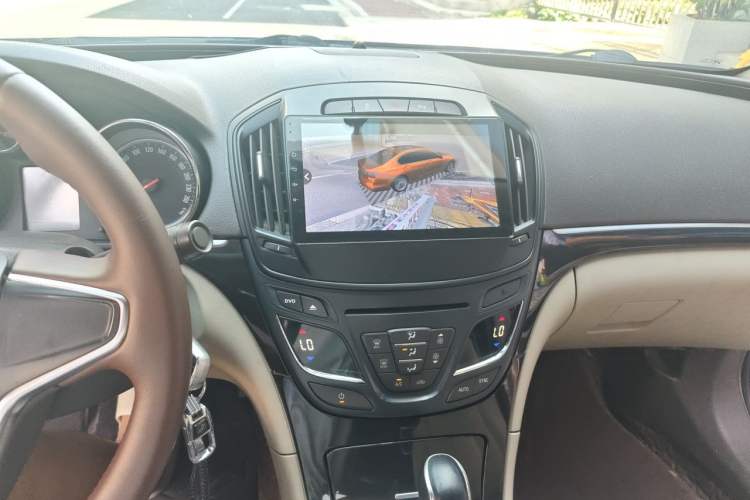 Used Buick Regal 2014 2.0L Leading Fashion Edition Audio And AC Panel