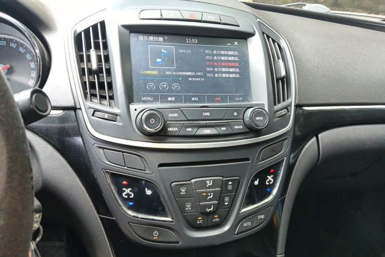 Used Buick Regal 2014 1.6T Fashionable Tech Edition Audio And AC Panel