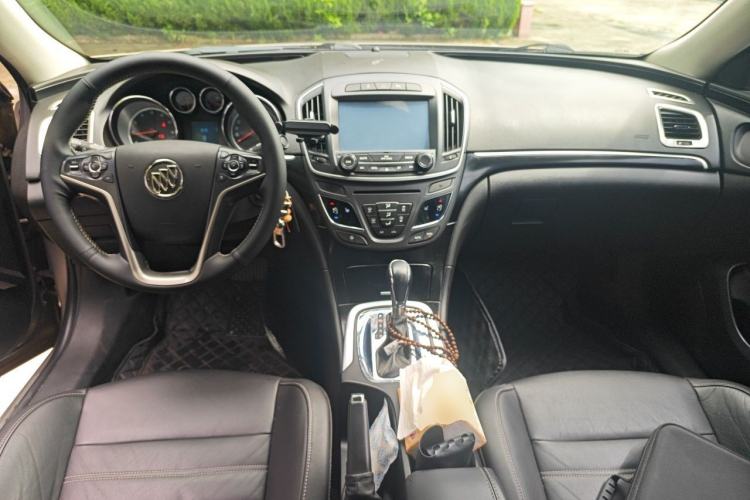 Used Buick Regal 2014 1.6T Fashionable Tech Edition Center Console