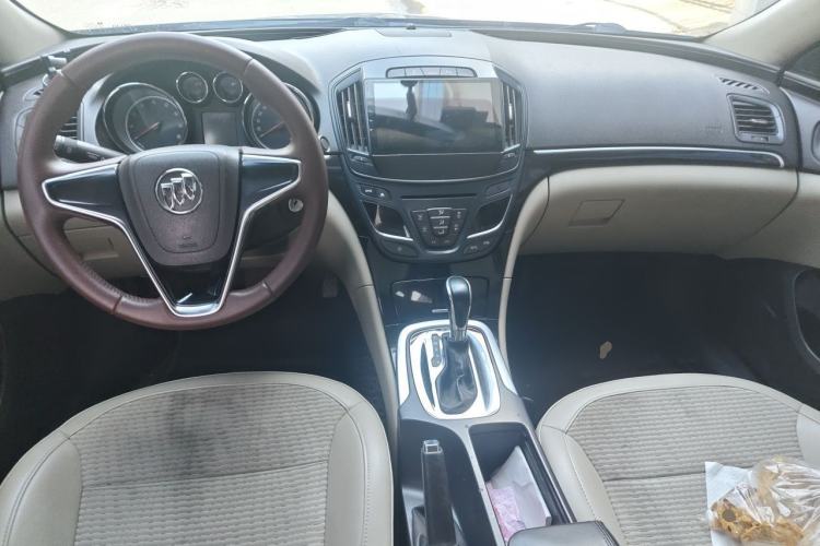 Used Buick Regal 2014 2.0L Leading Fashion Edition Center Console