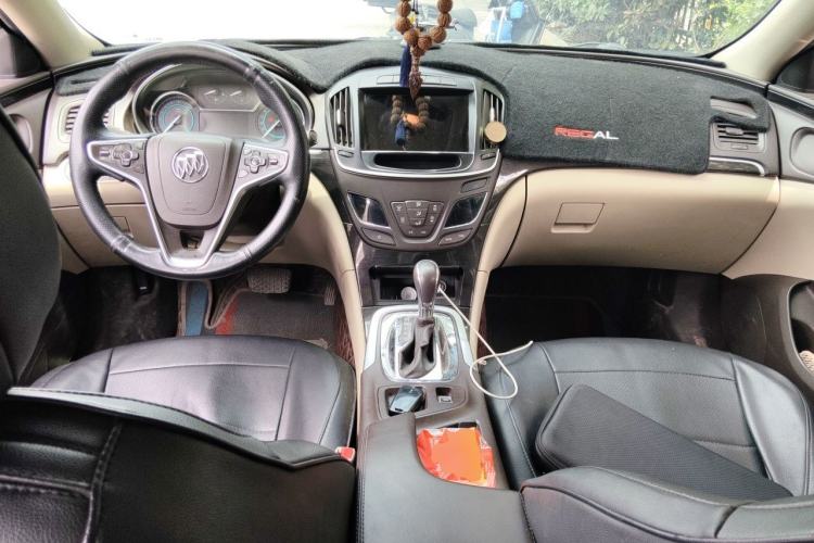 Used Buick Regal 2014 2.0L Elite Fashion Edition Center Console