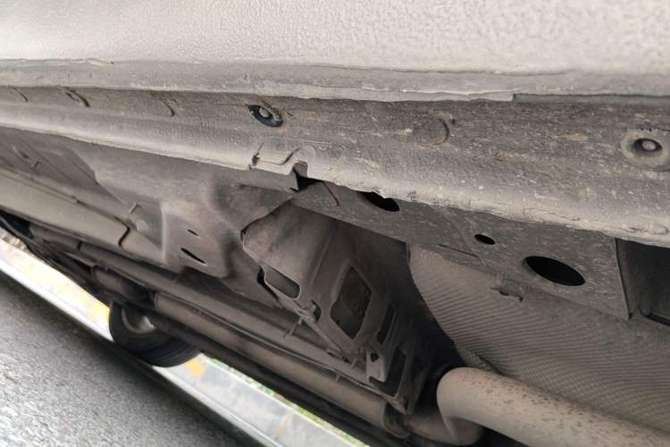 Used Buick Regal 2014 2.0L Elite Fashion Edition Chassis Rear Left