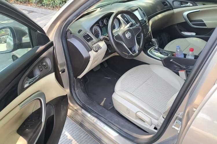 Used Buick Regal 2014 2.0L Leading Fashion Edition Driver Seat