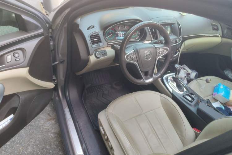Used Buick Regal 2014 2.4L SIDI Elite Fashion Edition Driver Seat