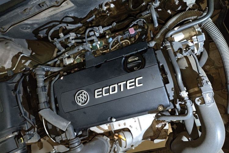 Used Buick Regal 2014 1.6T Fashionable Tech Edition Engine Bay