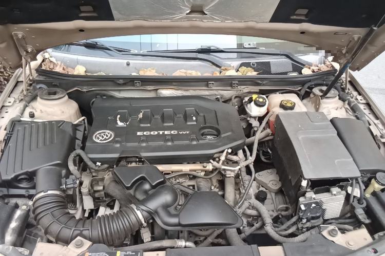 Used Buick Regal 2014 2.0L Leading Fashion Edition Engine Bay