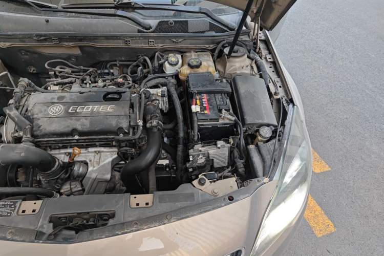 Used Buick Regal 2014 1.6T Fashionable Tech Edition Engine Bay Left