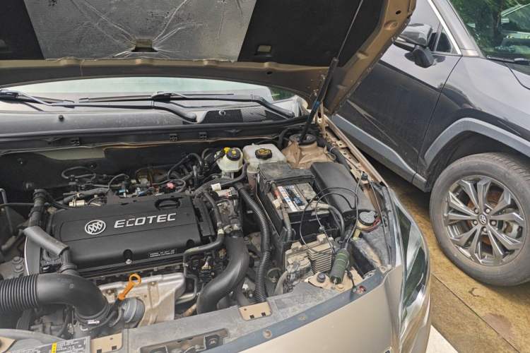 Used Buick Regal 2014 1.6T Fashionable Tech Edition Engine Bay Left