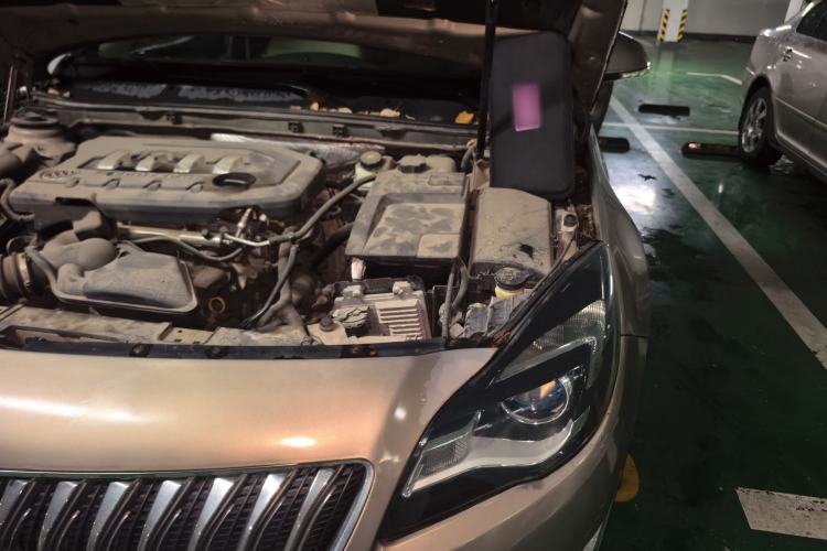 Used Buick Regal 2014 2.0L Leading Fashion Edition Engine Bay Left