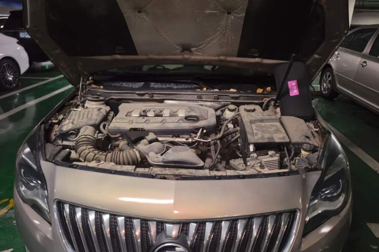 Used Buick Regal 2014 2.0L Leading Fashion Edition Engine Bay