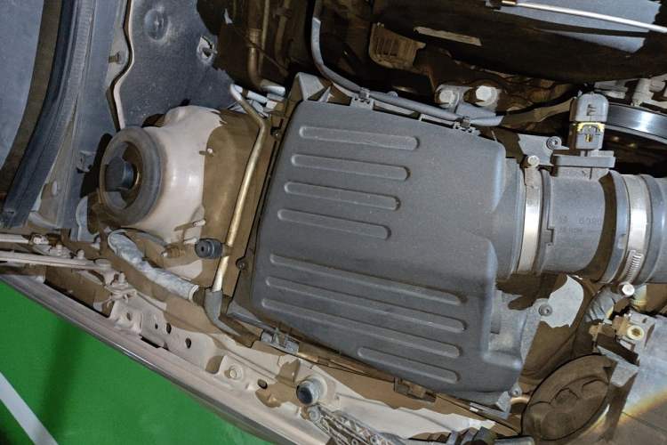 Used Buick Regal 2014 1.6T Fashionable Tech Edition Engine Bay Right
