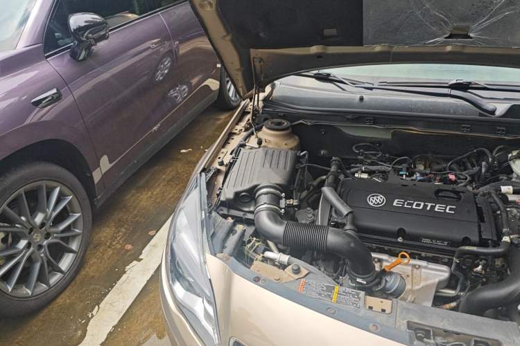 Used Buick Regal 2014 1.6T Fashionable Tech Edition Engine Bay Right