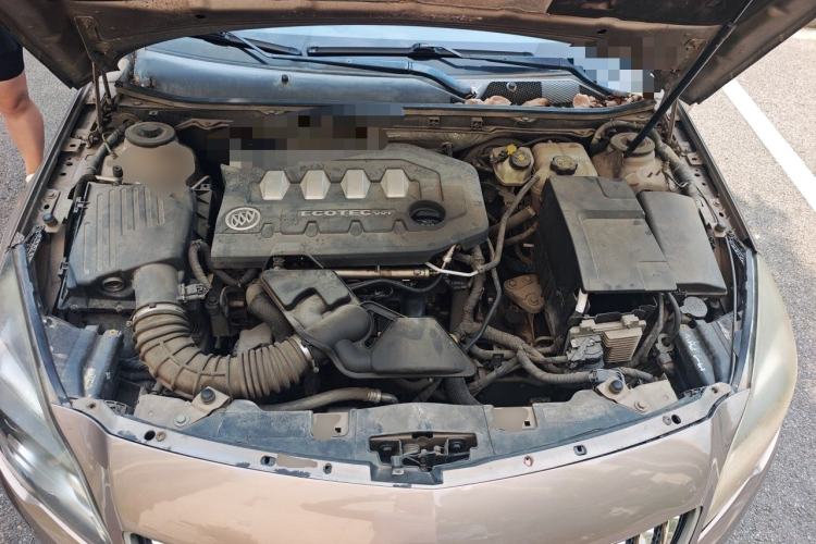 Used Buick Regal 2014 2.0L Elite Fashion Edition Engine Bay
