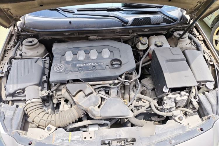 Used Buick Regal 2014 2.0L Leading Fashion Edition Engine Bay