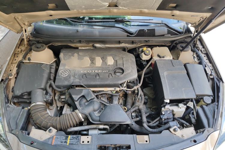 Used Buick Regal 2014 2.0L Leading Fashion Edition Engine Bay