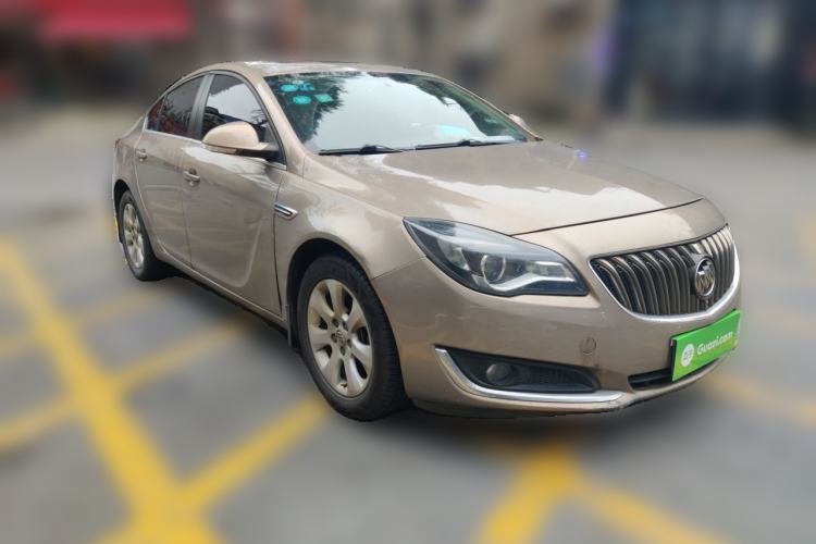Used Buick Regal 2014 2.0L Leading Fashion Edition Front Right 45 Deg