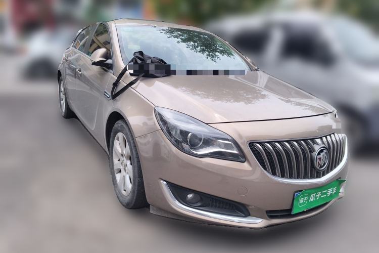 Used Buick Regal 2014 2.0L Leading Fashion Edition Front Right 45 Deg