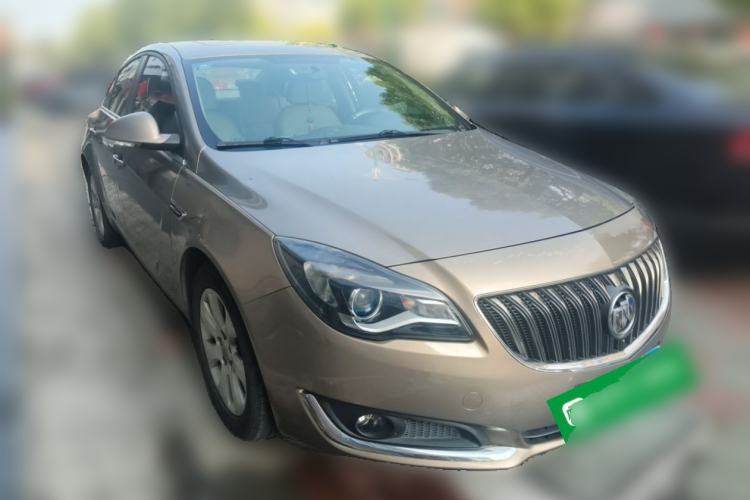 Used Buick Regal 2014 2.0L Leading Fashion Edition Front Right 45 Deg