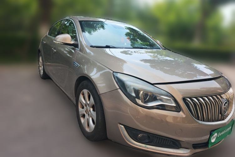 Used Buick Regal 2014 2.0L Elite Fashion Edition Front Right 45 Deg