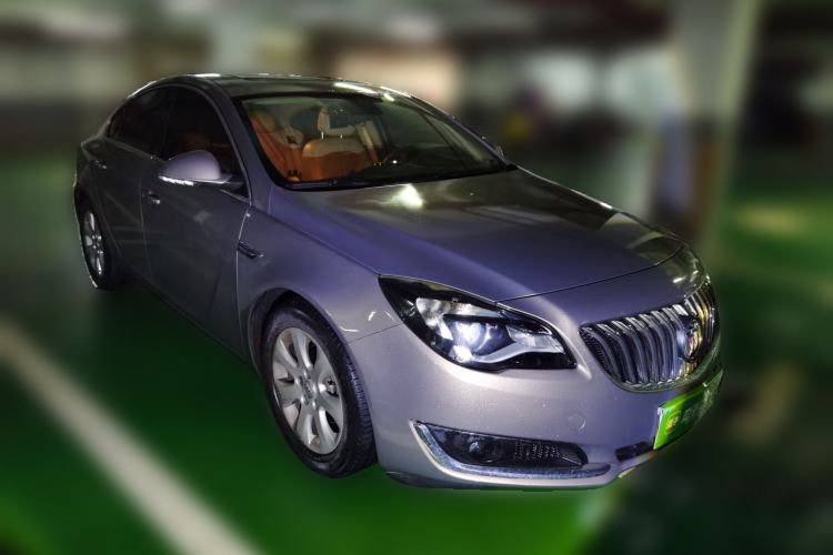 Used Buick Regal 2014 2.0L Elite Fashion Edition Front Right 45 Deg