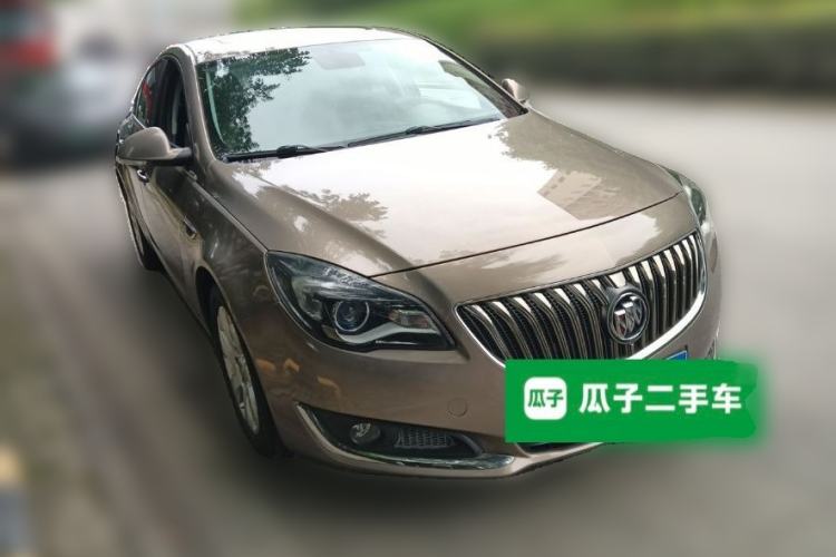 Used Buick Regal 2014 1.6T Fashionable Tech Edition Front Right 45 Deg