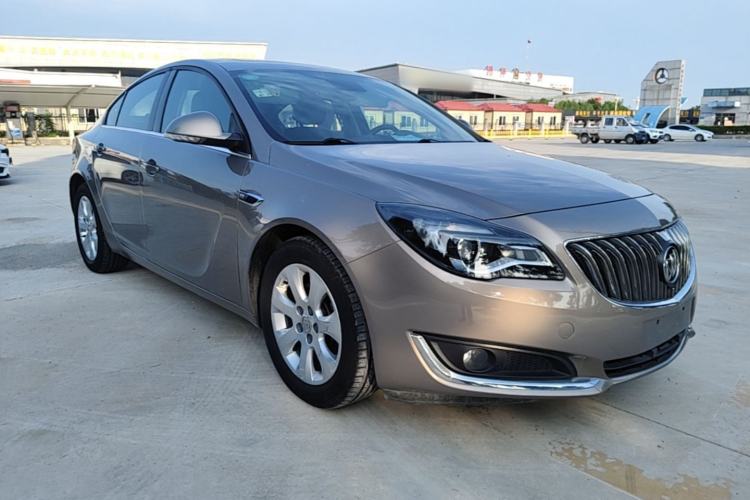 Used Buick Regal 2014 1.6T Fashionable Tech Edition Front Right 45 Deg