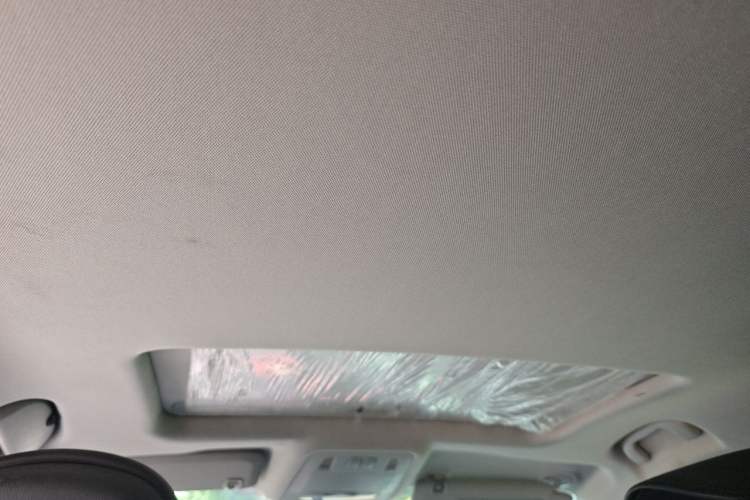 Used Buick Regal 2014 1.6T Fashionable Tech Edition Headliner