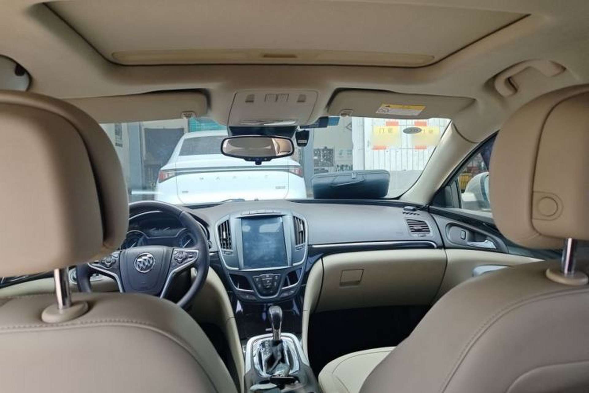Used Buick Regal 2014 2.0L Elite Fashion Edition Headliner