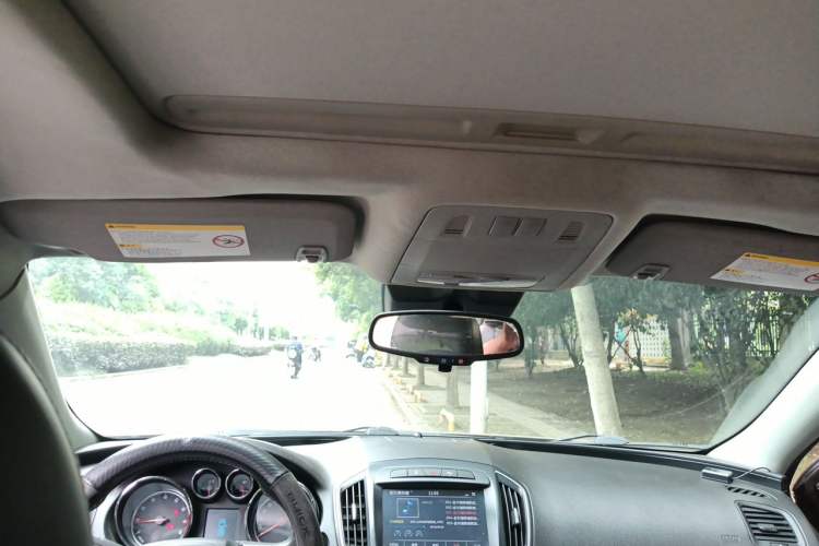 Used Buick Regal 2014 1.6T Fashionable Tech Edition Headliner