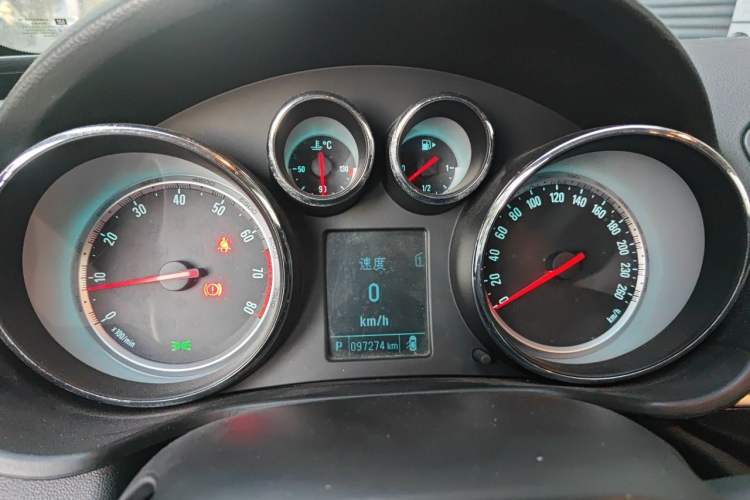 Used Buick Regal 2014 1.6T Fashionable Tech Edition Instrument Cluster