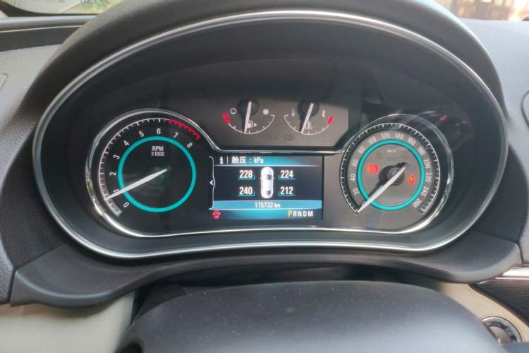Used Buick Regal 2014 2.4L SIDI Elite Fashion Edition Instrument Cluster