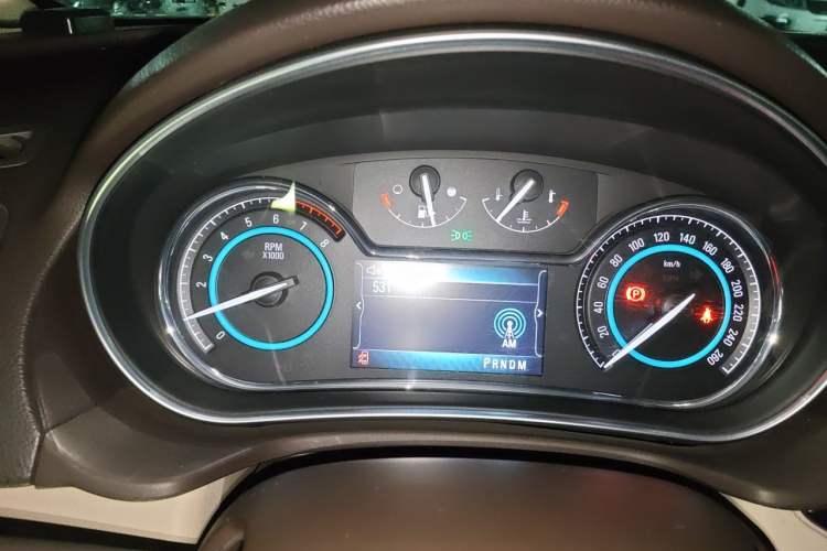 Used Buick Regal 2014 2.0L Elite Fashion Edition Instrument Cluster