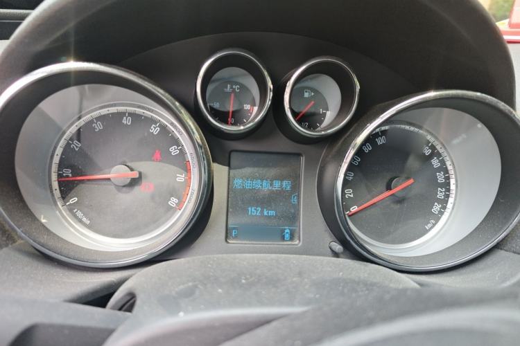 Used Buick Regal 2014 1.6T Fashionable Tech Edition Instrument Cluster