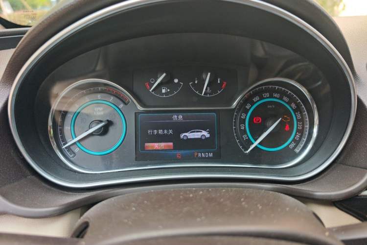 Used Buick Regal 2014 2.0L Elite Fashion Edition Instrument Cluster
