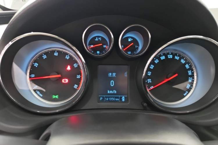 Used Buick Regal 2014 1.6T Fashionable Tech Edition Instrument Cluster