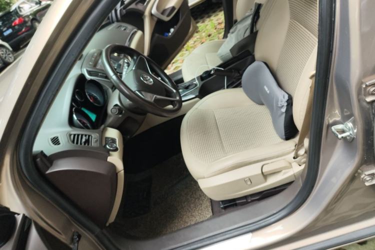 Used Buick Regal 2014 2.0L Leading Fashion Edition Left Front Seat