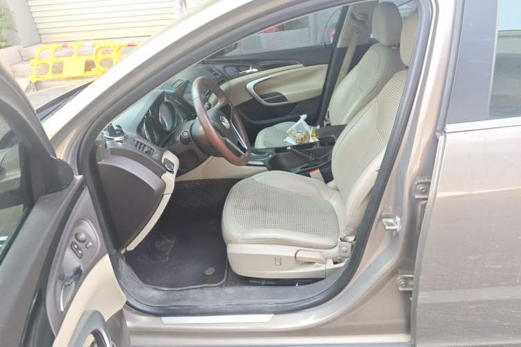 Used Buick Regal 2014 2.0L Leading Fashion Edition Left Front Seat